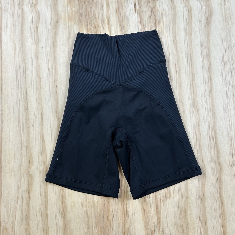 Aerie OFFLINE Goal Women's Small Black High Rise 7" Inseam Athletic Shorts